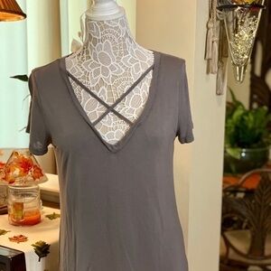 🌸Project Social T-Shirt Urban Outfitters🌺💐🌷🌹